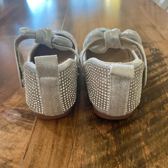 Sparkly Diamond Toddler Girls Dress Shoes: Size 8 - Picture 5 of 7